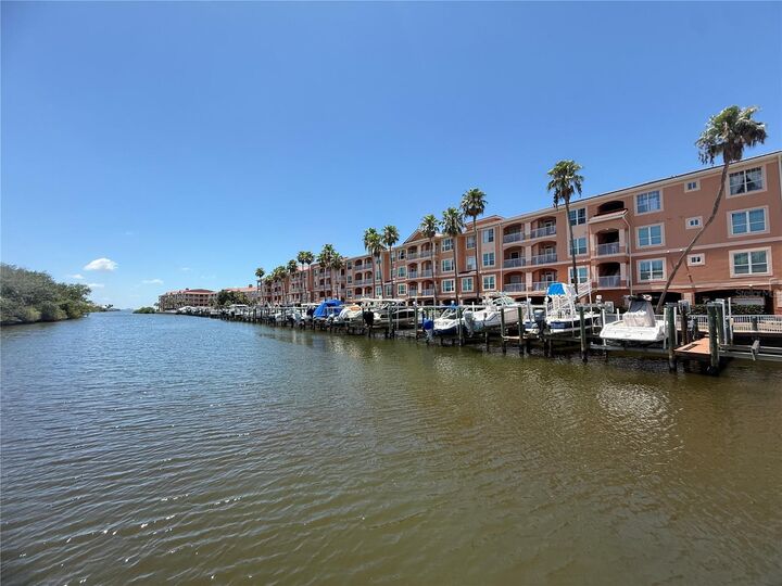 Property Photo:  5000 Culbreath Key Way 1-108  FL 33611 