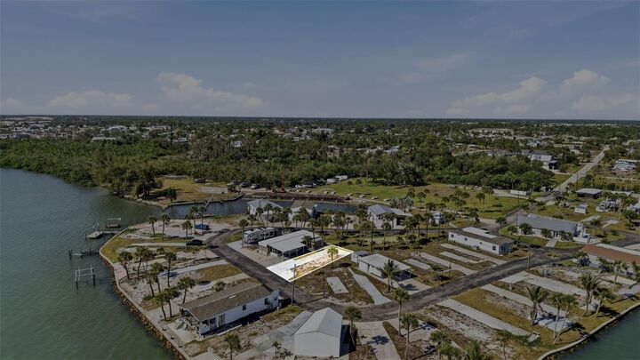 Property Photo:  7500 Park Pointe Drive 49  FL 34224 