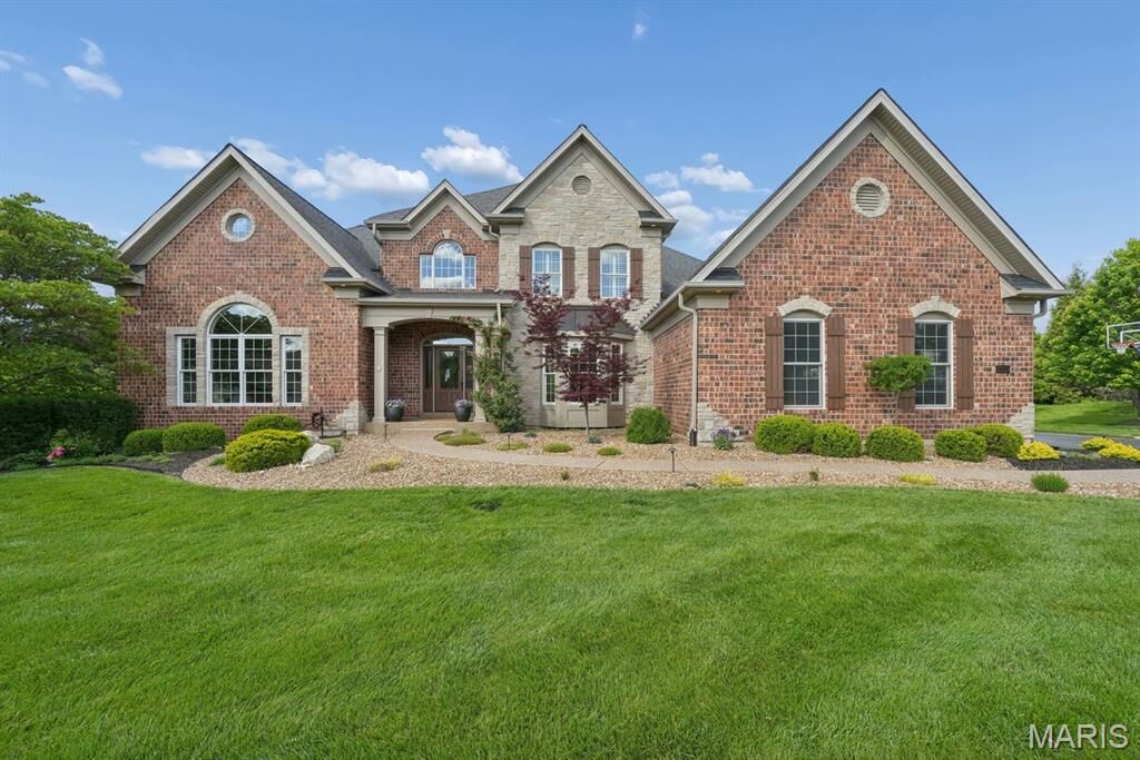 Property Photo:  17925 Homestead Bluffs Drive  MO 63005 