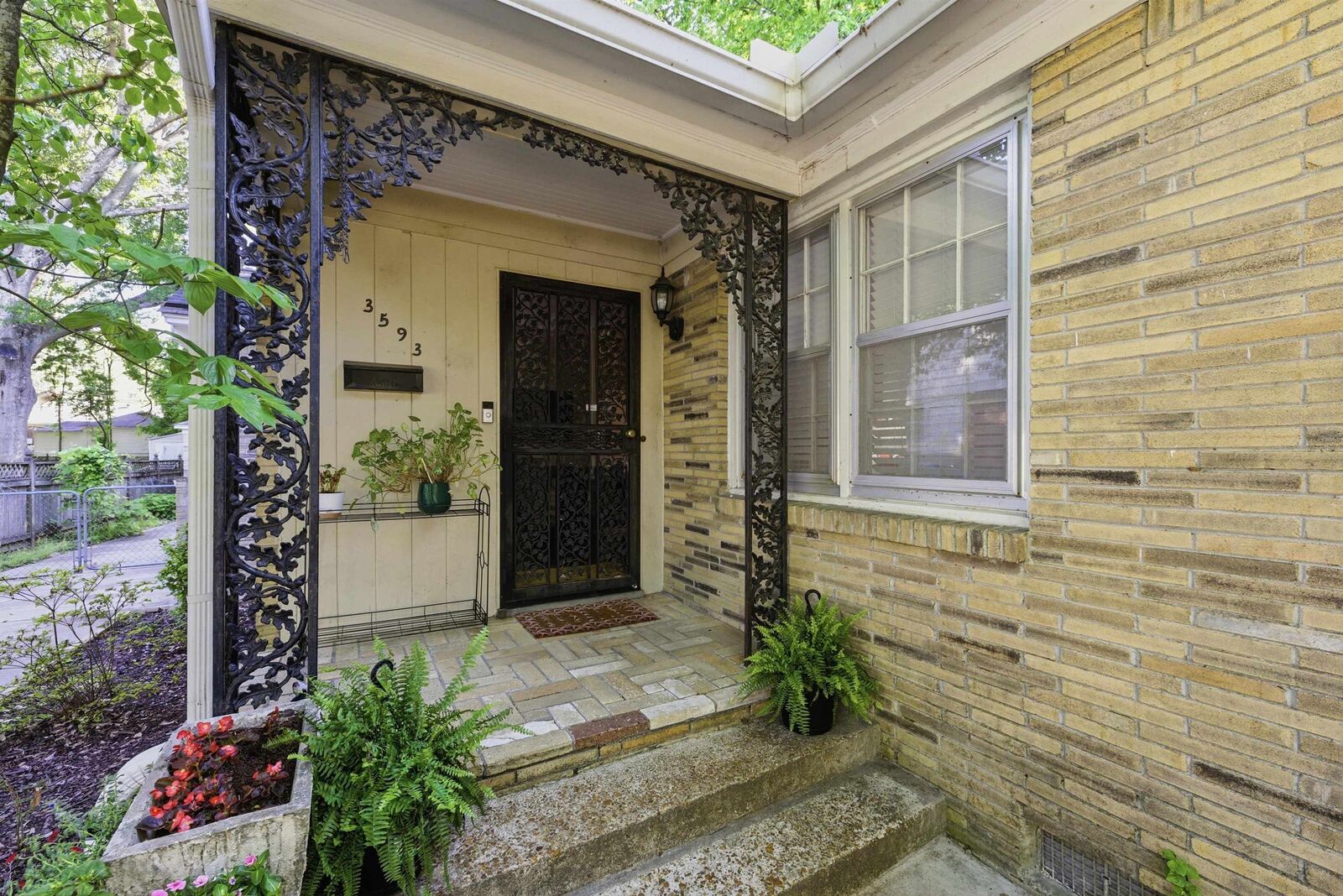 Property Photo:  3593 Southwood Ave  TN 38111 