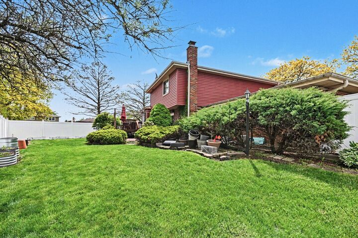 Property Photo:  1018 E 193rd Street  IL 60425 