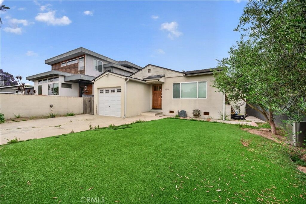Property Photo:  12618 Greene  CA 90066 