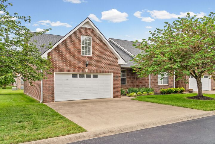 Property Photo:  41 Townsend Way  TN 37043 