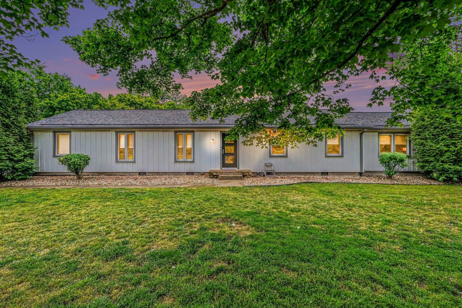 Property Photo: 9610 S Harpeth Rd TN 37221