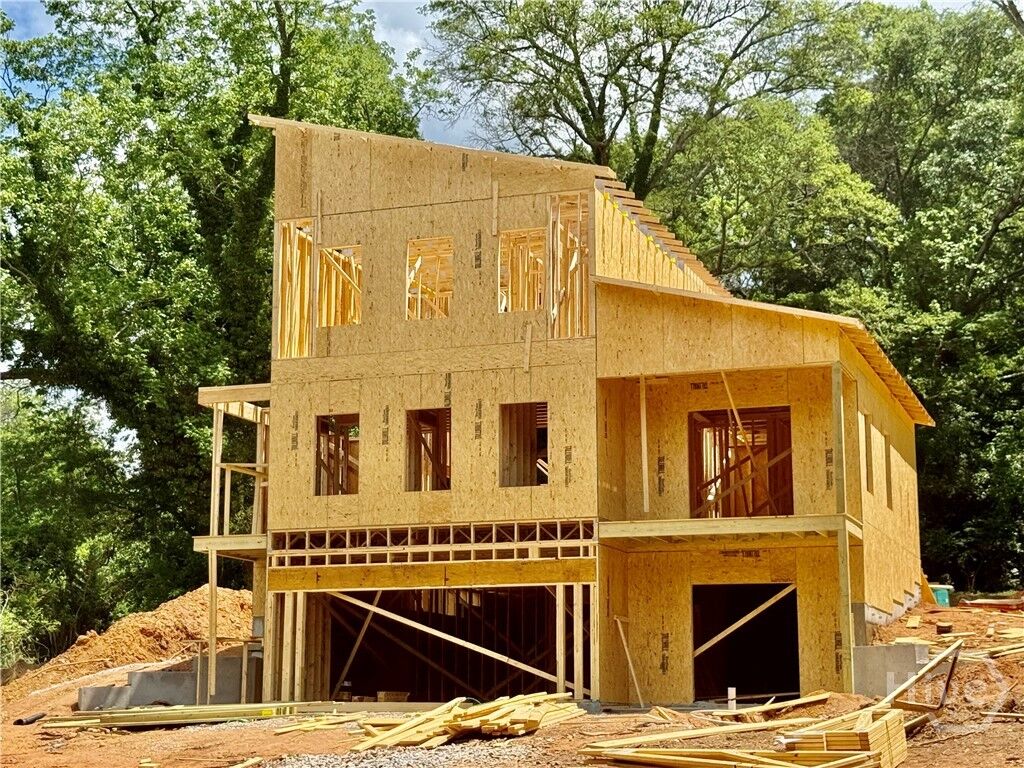 Property Photo:  146 N Peter Street  GA 30601 