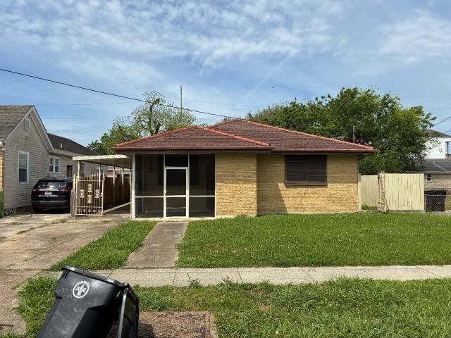 Property Photo:  2820 Annettee Street  LA 70119 