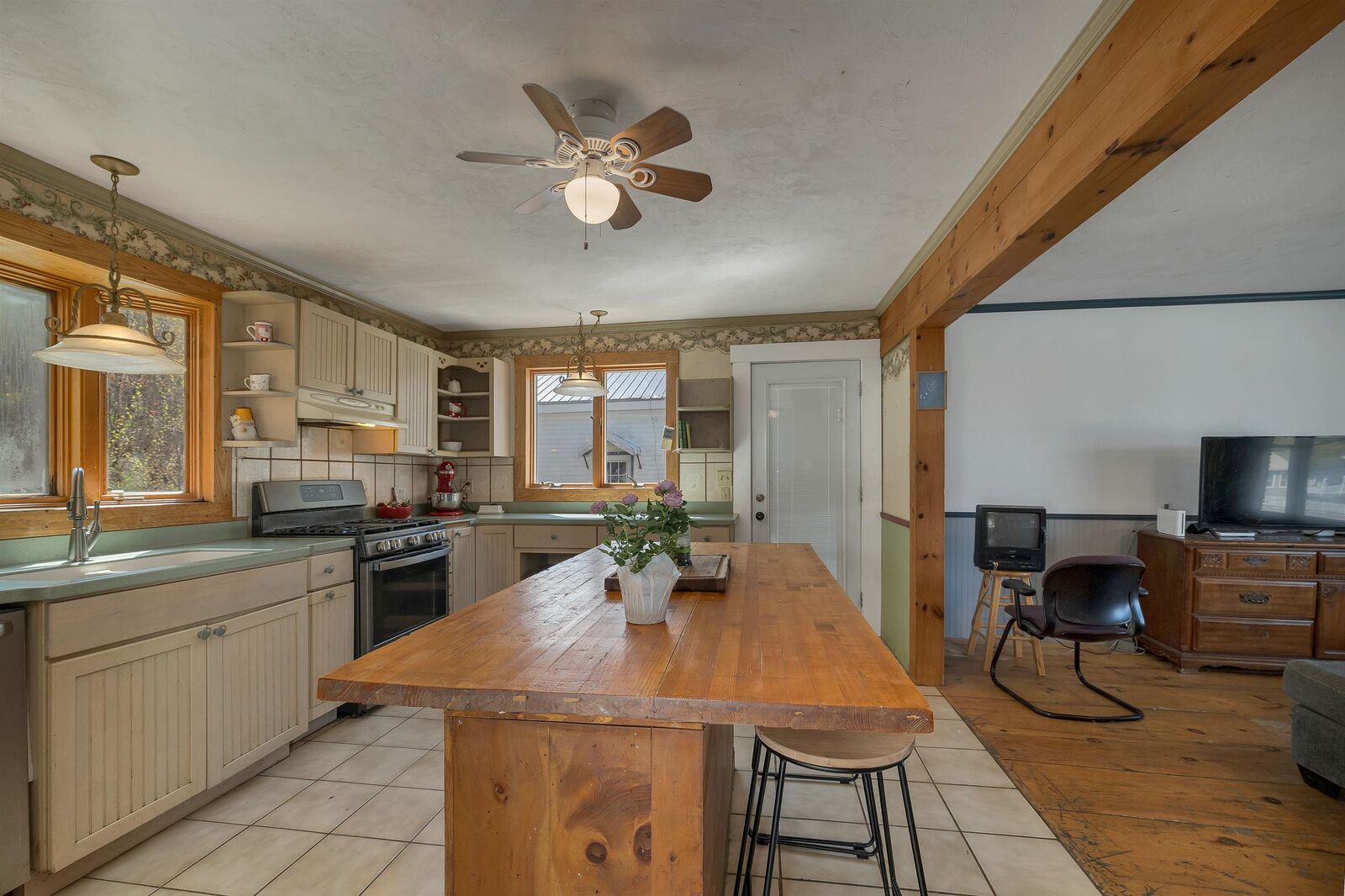 Property Photo:  328 Prospect Street  NH 03235 