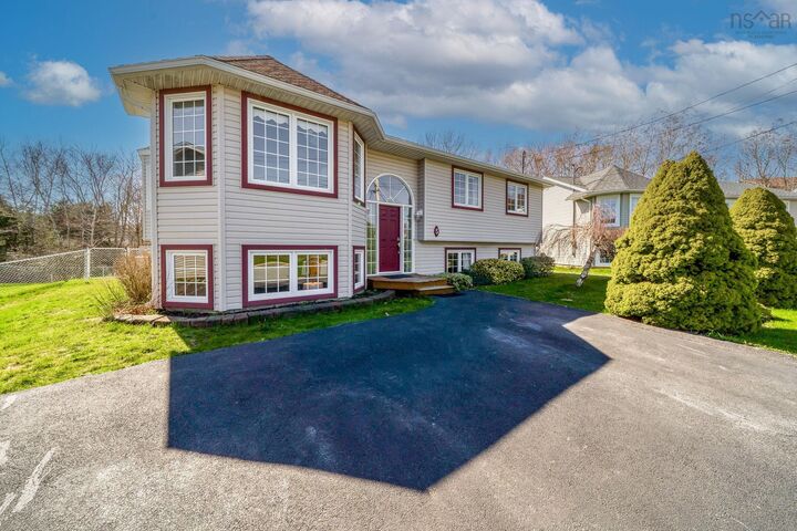 Property Photo:  5 Fury Drive  NS B3A 4Y1 