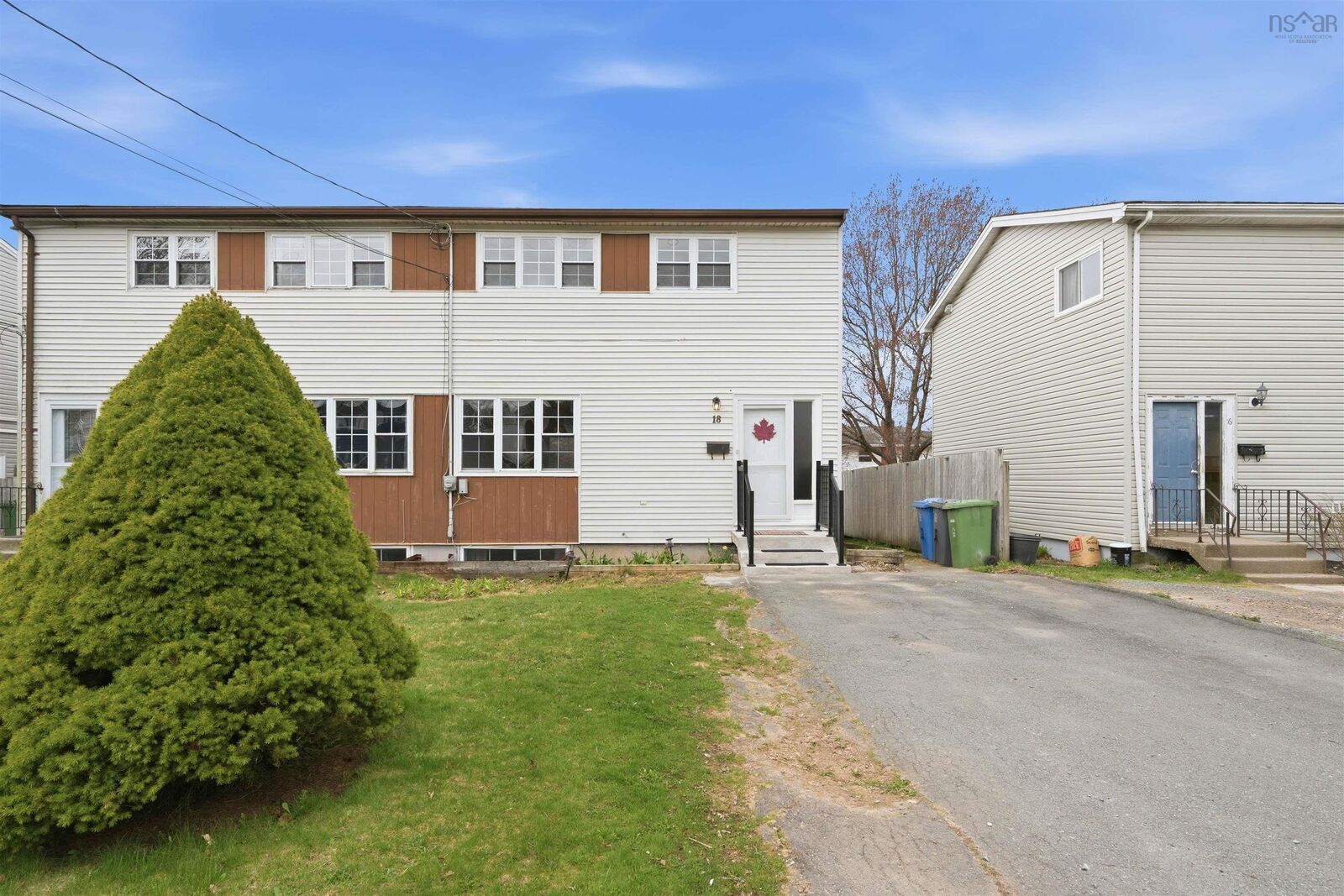 Property Photo:  18 Roblea Drive  NS B2W 1Y7 