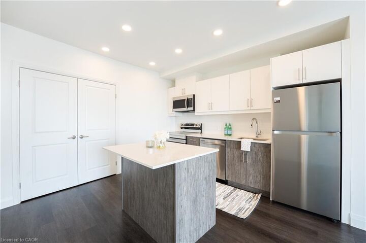 Property Photo:  1333 Weber Street E 1306  ON N2A 1C2 