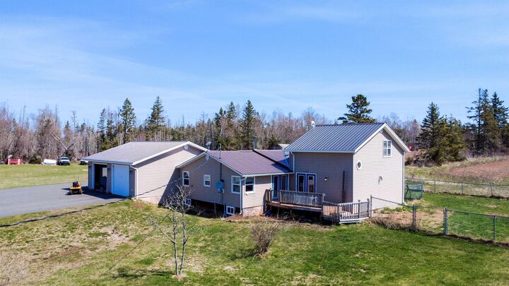 1078 Garfield Road — photo 1