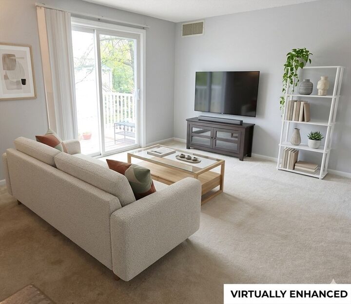 Property Photo:  1 Post Oak Ln 21  MA 01760 