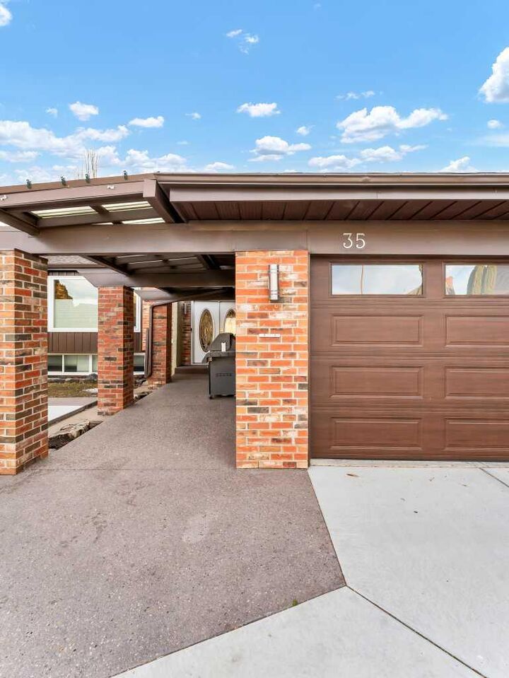 Property Photo: 35 Horner Court NE AB T1C 1M1