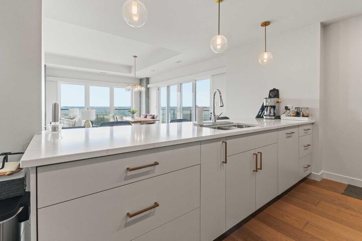 Property Photo:  102 Scenic Drive N 536  AB T1H 5L9 