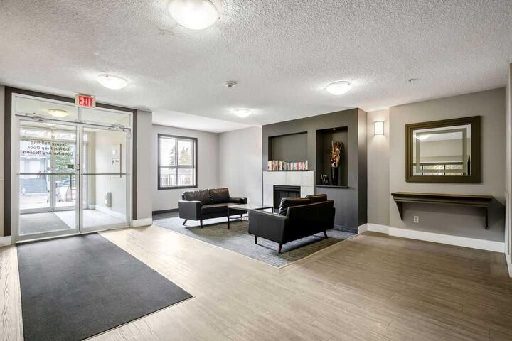 Property Photo:  73 Erin Woods Court SE 4301  AB T2B 3V2 