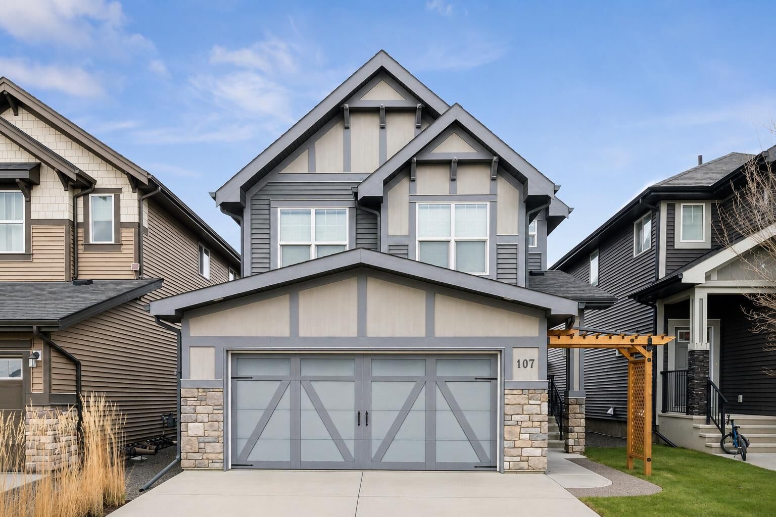 Property Photo:  107 Sundown View  AB T4C 2N9 