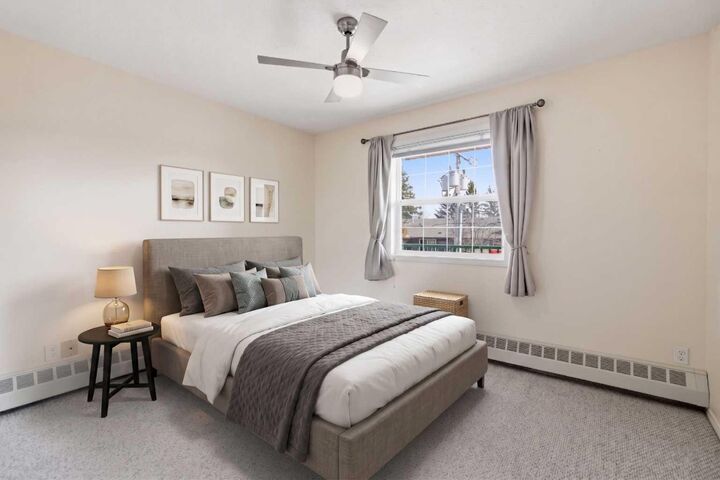 Property Photo:  105 7 Avenue SE 207  AB T1V 1T8 