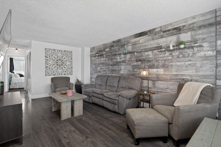 Property Photo:  1 Templemont Road NE  AB T1Y 5A2 