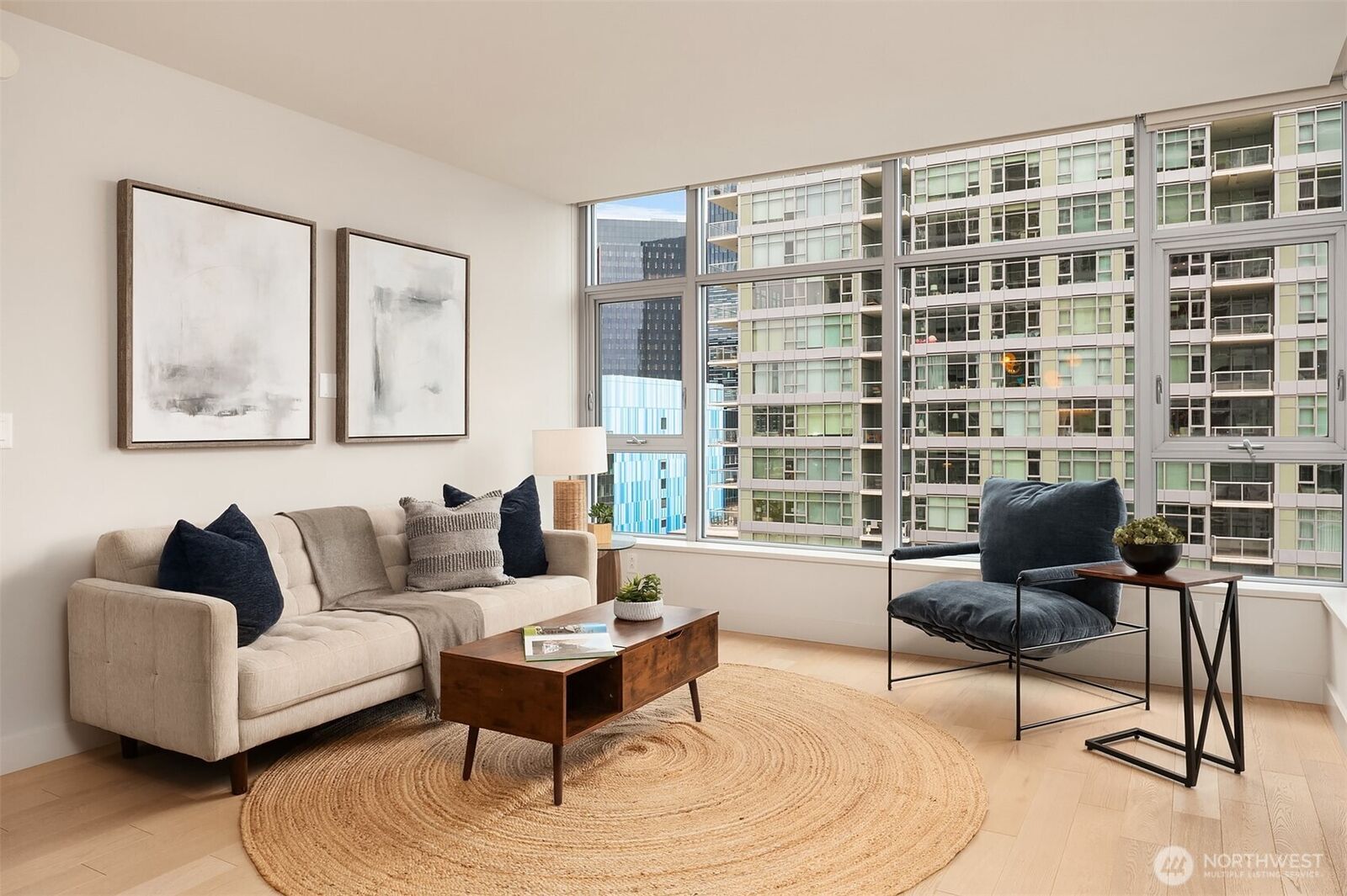 Property Photo:  583  Battery Street 2208N  WA 98121 
