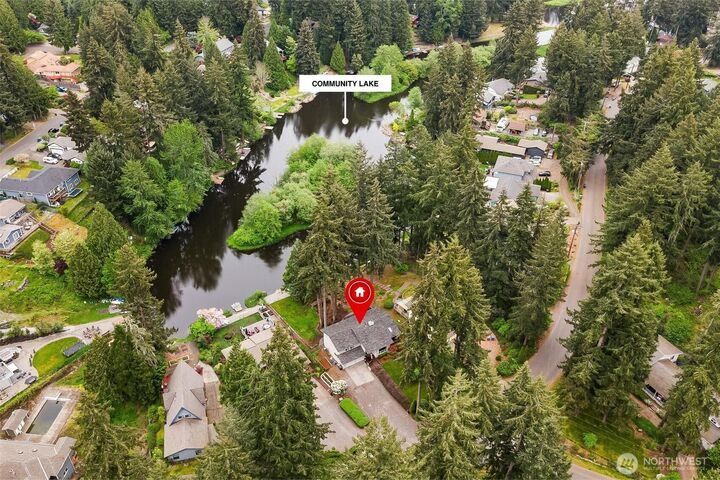 Property Photo:  6812  185th Avenue E  WA 98391 