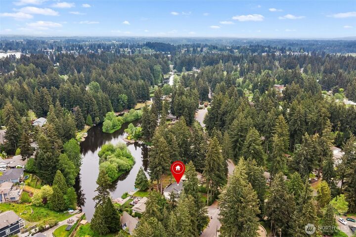 Property Photo: 6812 185th Avenue E WA 98391