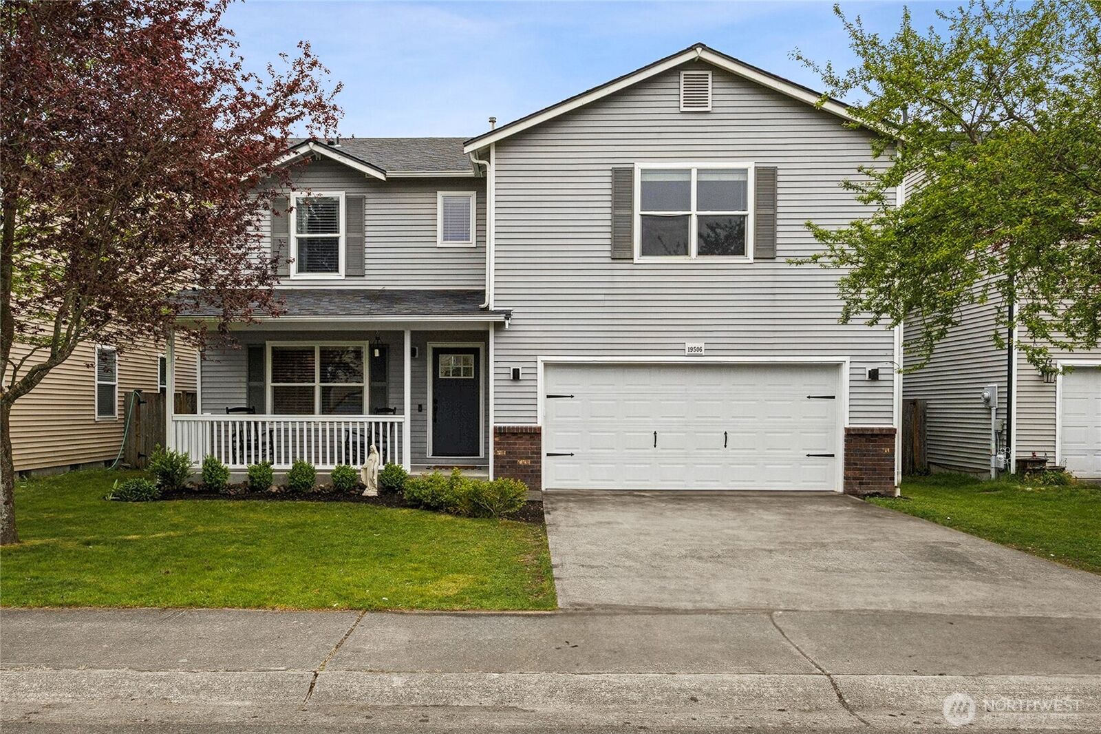Property Photo:  19506  104th Avenue E  WA 98338 