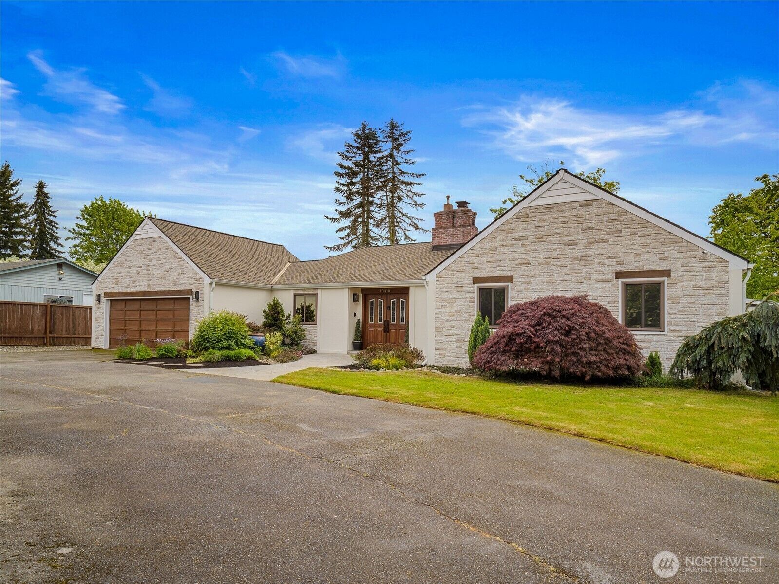 Property Photo:  10310  244th Street E  WA 98338 