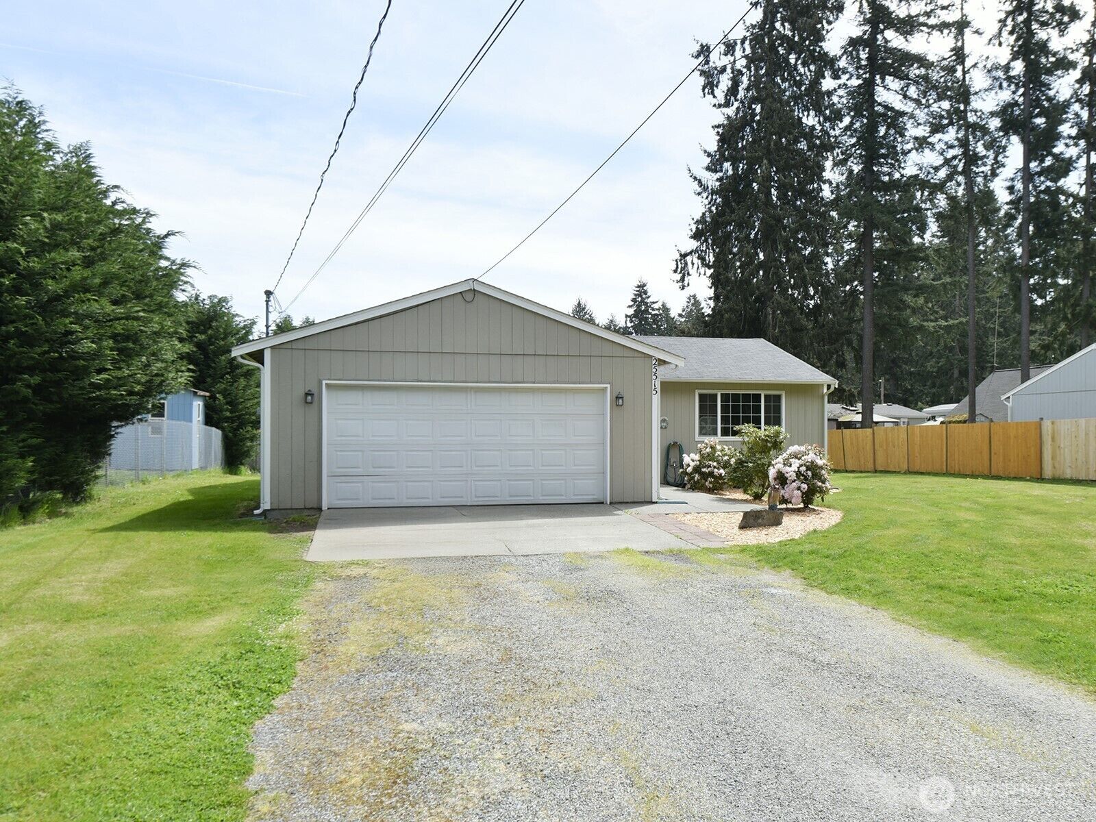 Property Photo:  25515  50th Avenue E  WA 98338 
