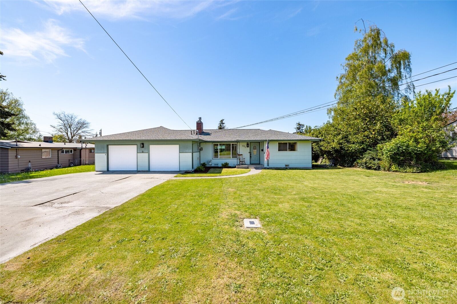 Property Photo:  471 SE Glencoe Street  WA 98277 