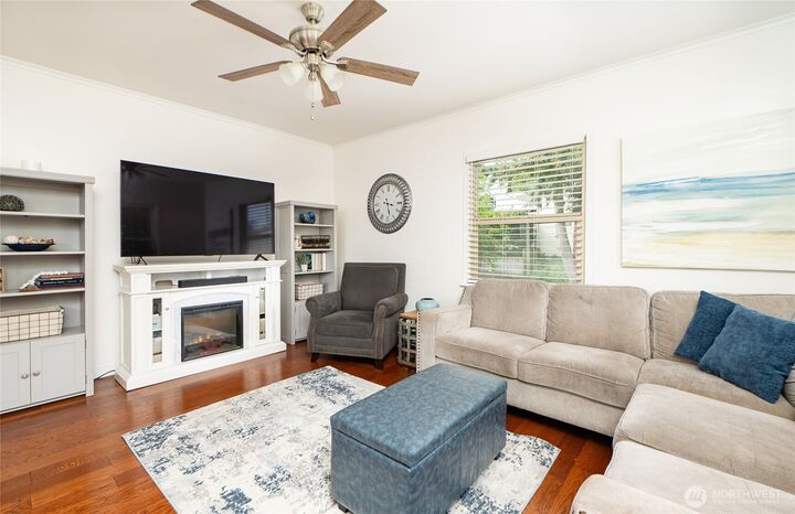 Property Photo:  2411  Dodd Street  WA 98230 
