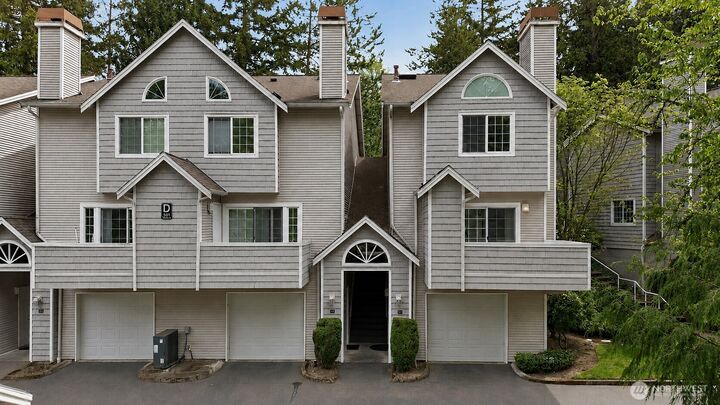 Property Photo:  601  12th Avenue NW D4  WA 98027 