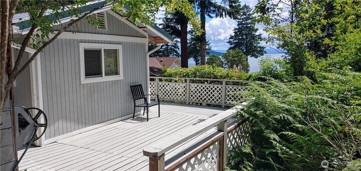 Property Photo:  479  Special Place W  WA 98277 