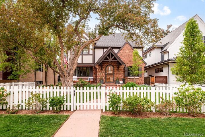 Property Photo: 431 Dexter Street CO 80220