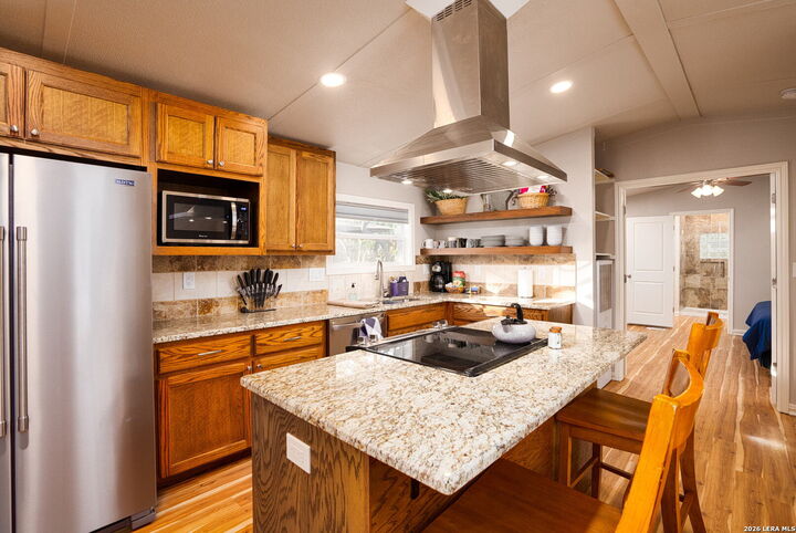 Property Photo:  511 Forest Hill St  TX 78133 