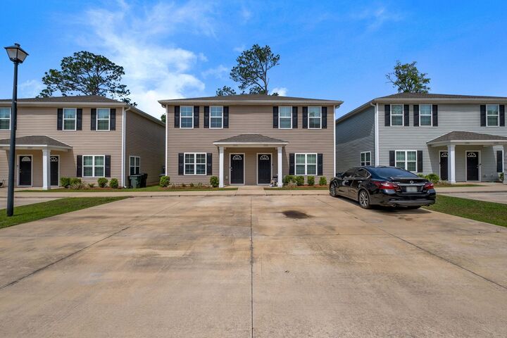 Property Photo:  2204 Cedarbrook Court 2204  FL 32303 