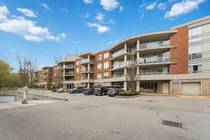 Property Photo: 125 Wilson Street W 107 ON L9G 0B3