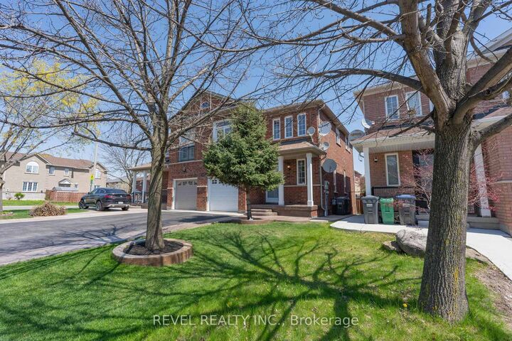Property Photo: 4871 James Austin Drive ON L4Z 4G7