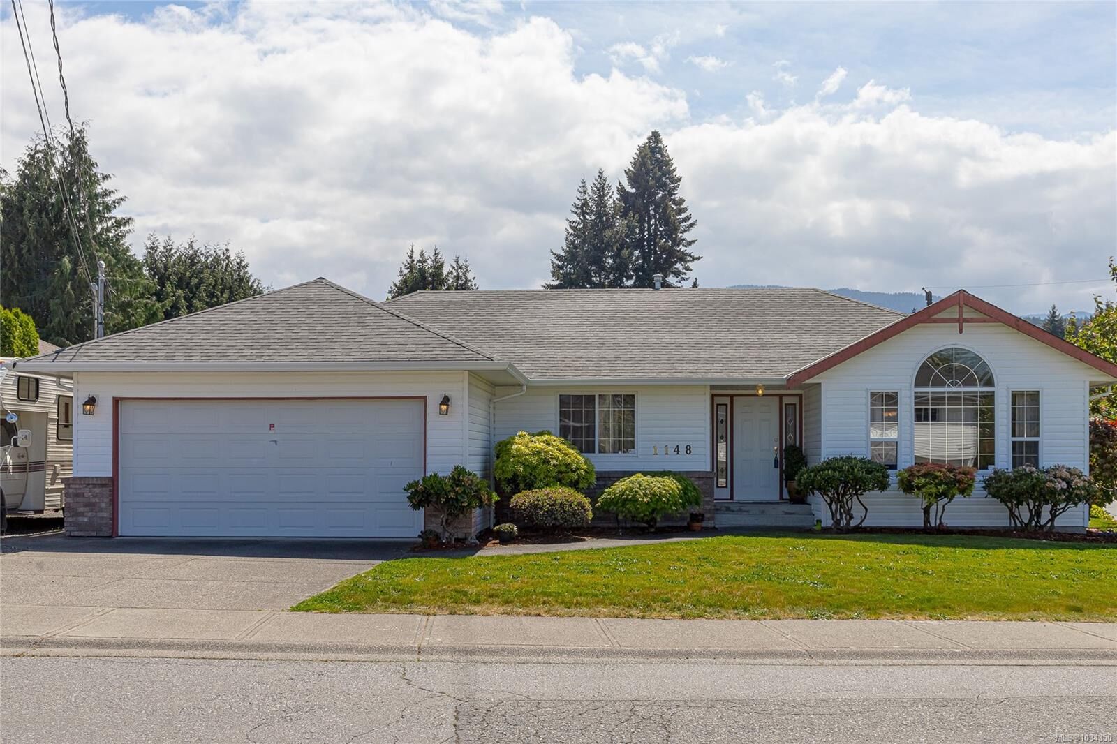 Property Photo:  1148 Cloke Rd  BC V9G 1P8 