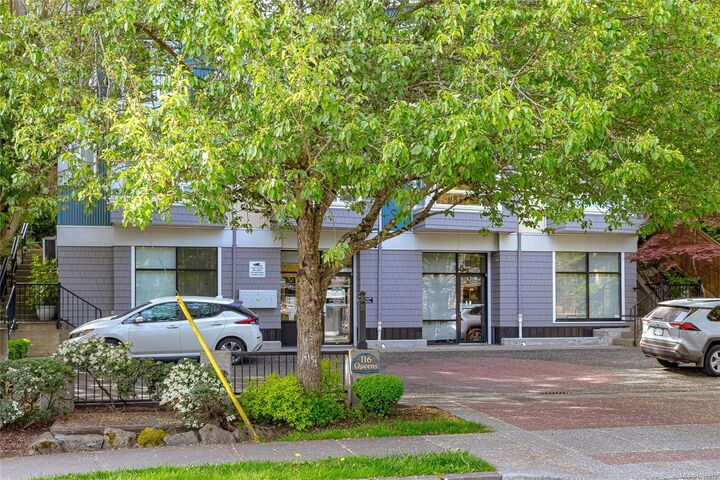 Property Photo:  116 Queens Rd 202  BC V9L 2W6 
