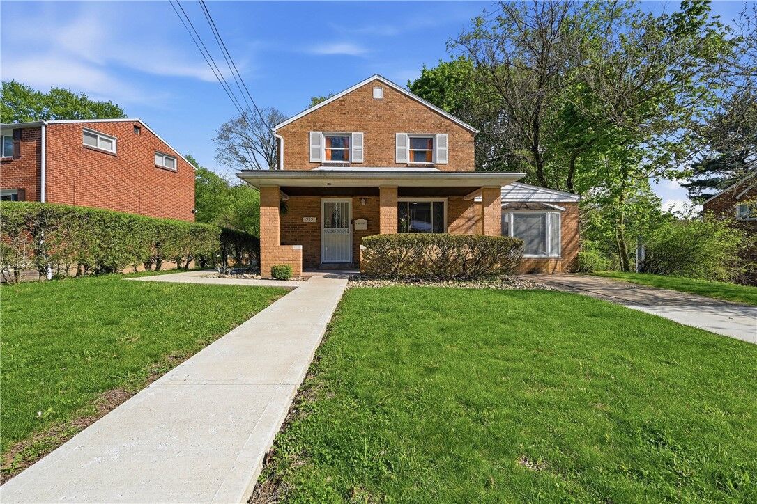 Property Photo:  212 Richland Dr  PA 15235 