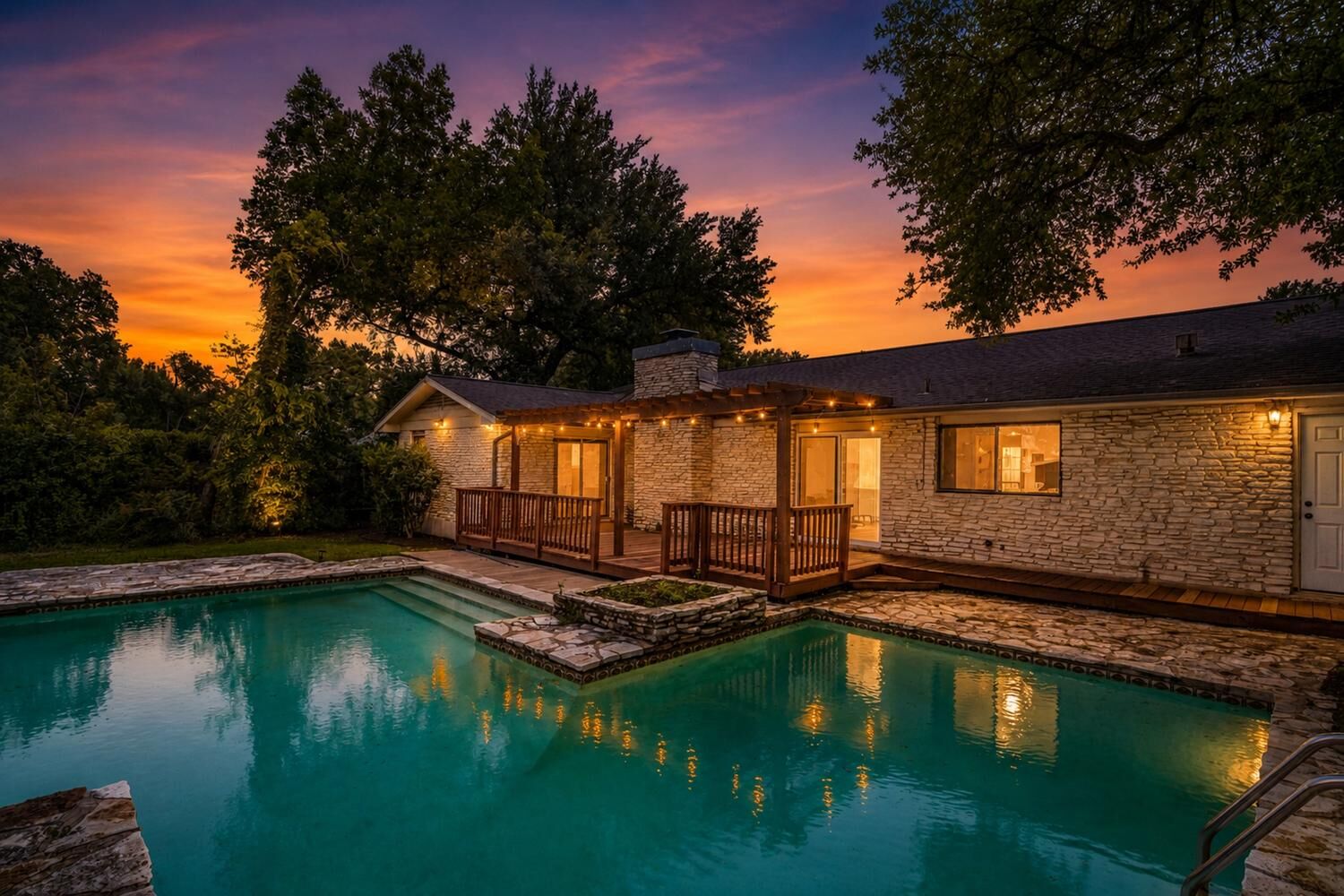 Property Photo:  4802 Greystone Drive  TX 78731 