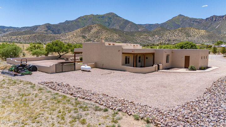 Property Photo:  5456 E Pioneer Lane  AZ 85615 