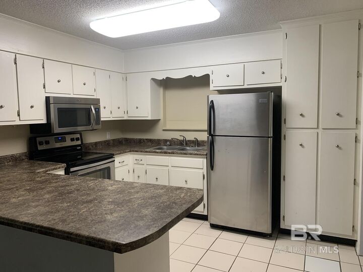 Property Photo:  22 Cavalry Circle  AL 36527 