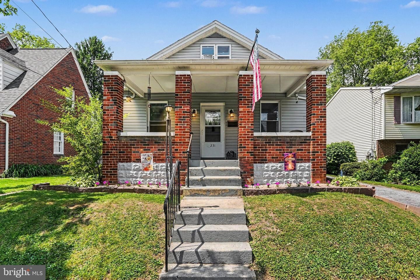 Property Photo:  231 Walton Street  PA 17043 