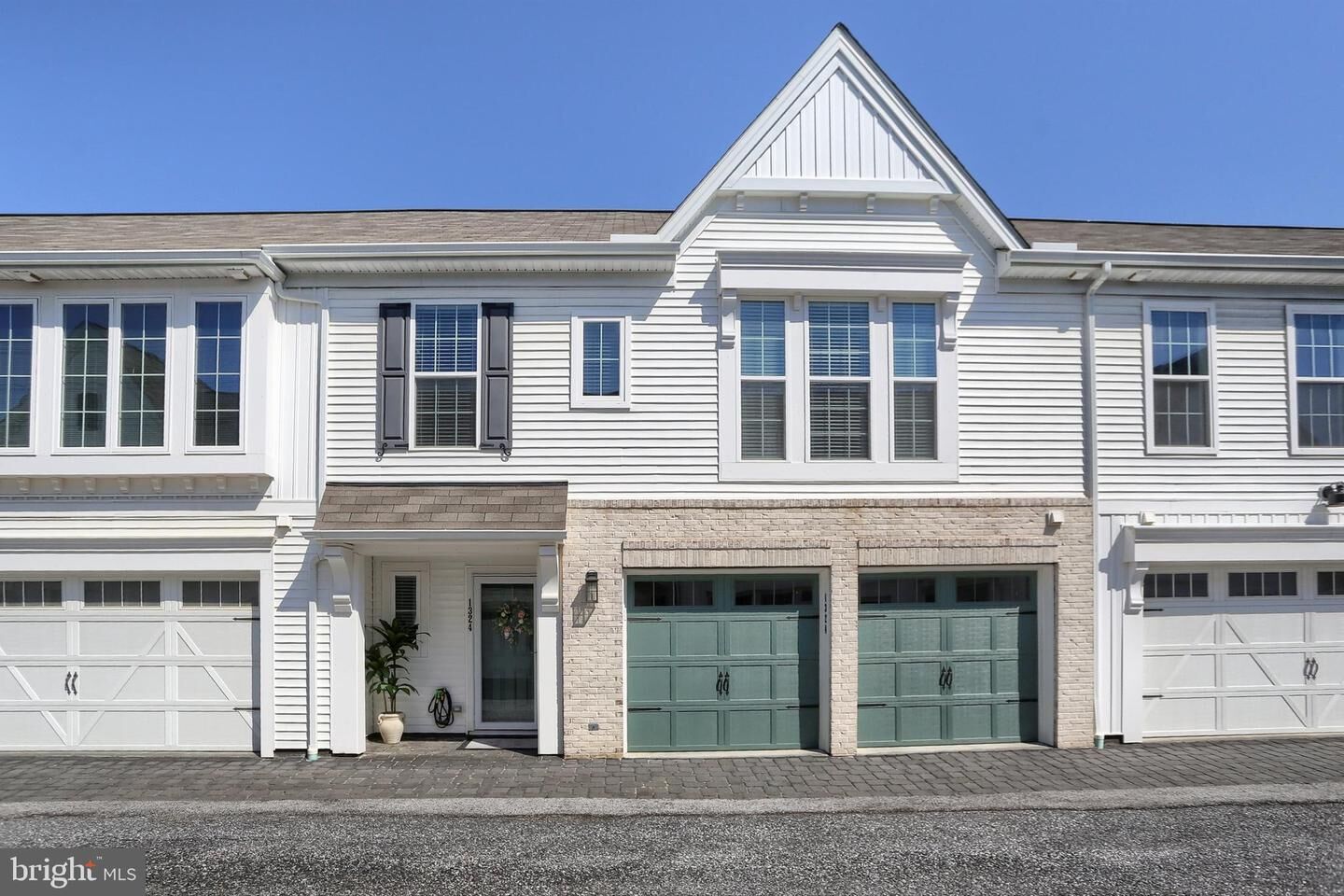 Property Photo:  1324 Carnegie Way  PA 17055 