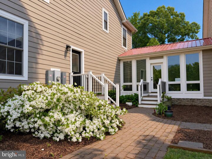 Property Photo:  21390 Little Saint Annes Lane  MD 20650 