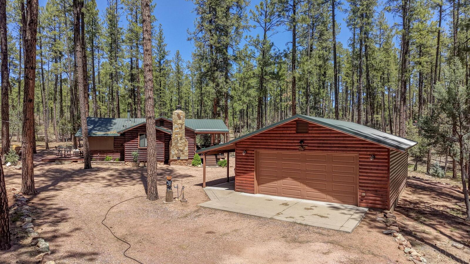 Property Photo:  112 W Raven Road  AZ 85541 
