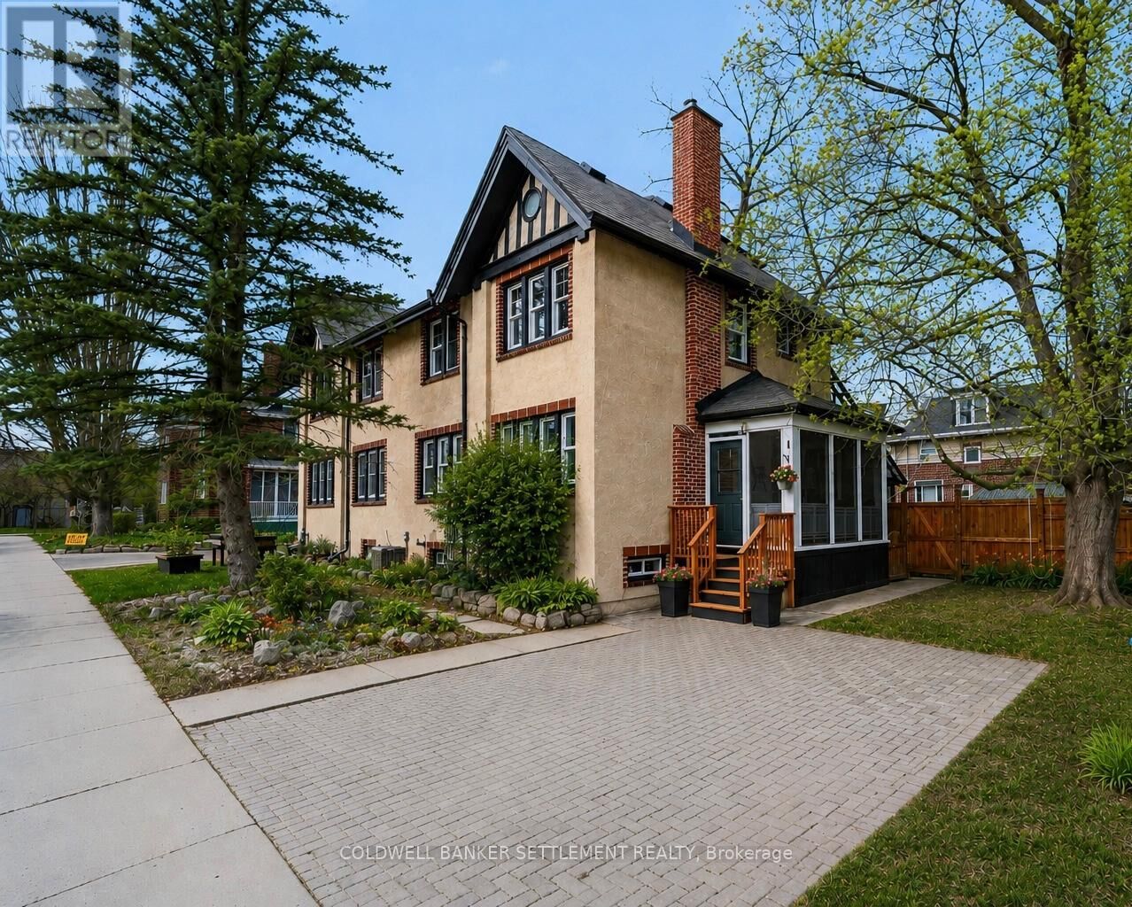 Property Photo:  1 Burchell Boulevard  ON K7H 1E2 