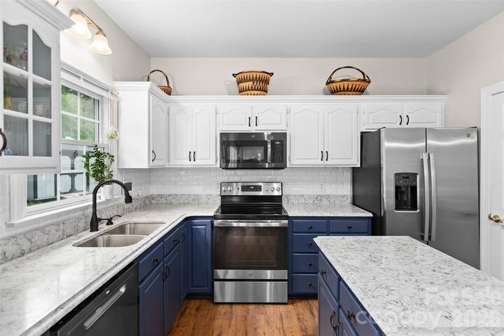Property Photo:  1305 Mill Race Lane  NC 28104 