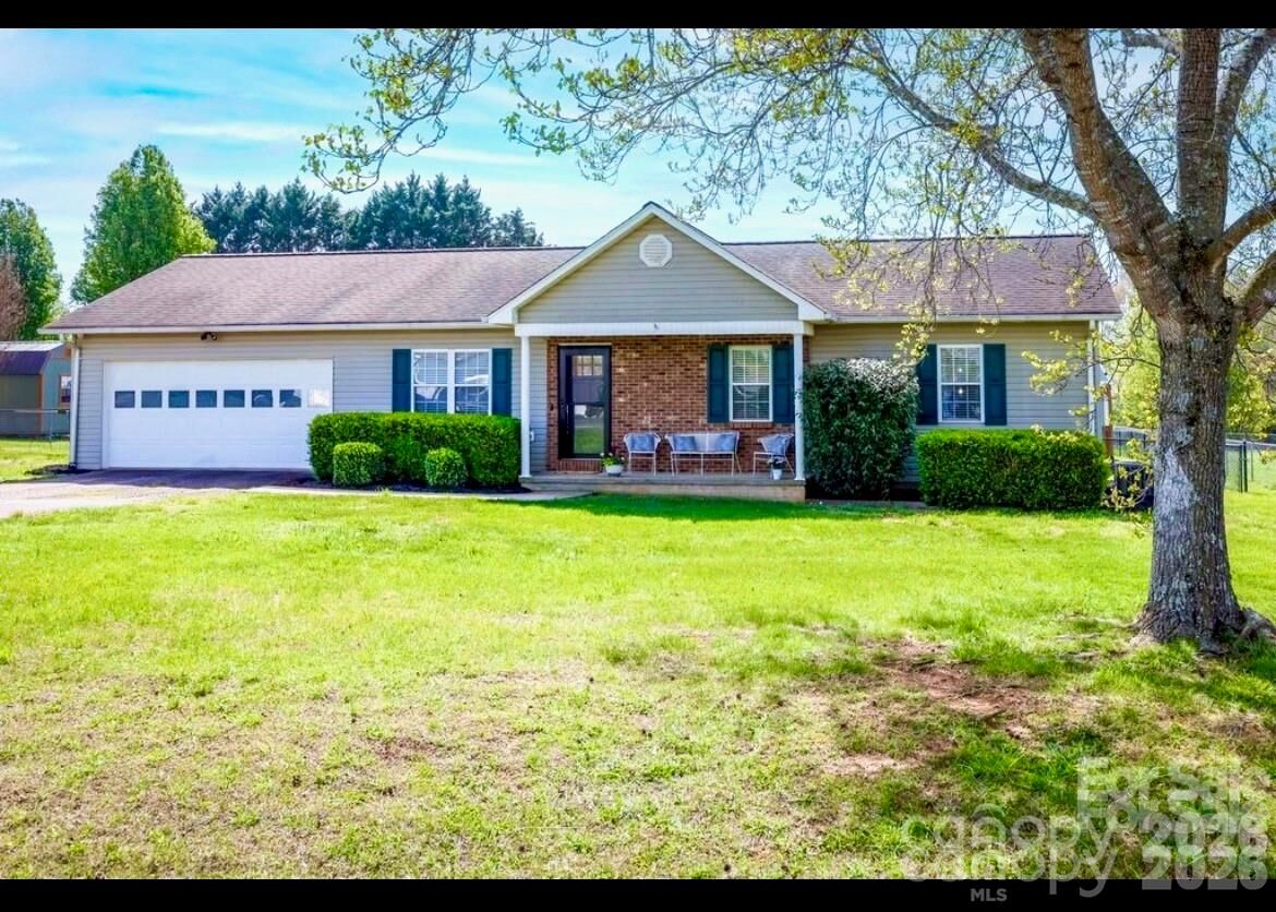 Property Photo:  173 Doe Trail Lane  NC 28625 